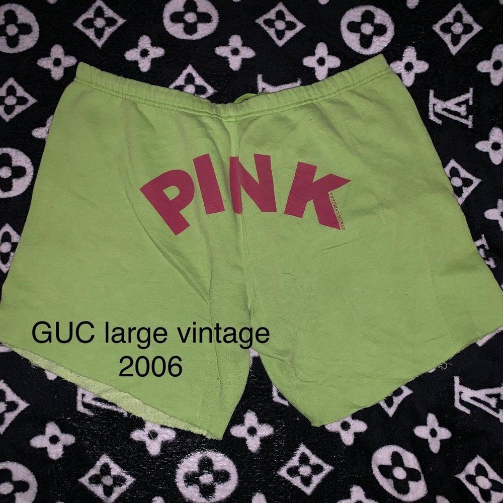 Victoria‘a Secret Pink Vintage 2006 Shorts